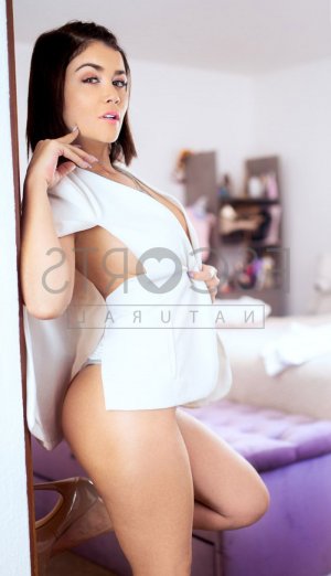 Lulla outcall escort in Independence